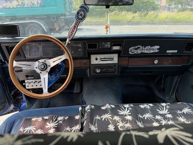 シボレー カプリスクーペ ローライダー ハイドロ 4P8B の中古車詳細