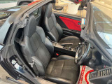 運転者にとっては日々使用することとなる運転席です。運転席が快適だと運転に集中することができますね。