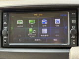 日産純正メモリーナビ。操作も簡単なタッチパネルです。