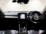 XC40 B4 AWD モメンタム 4WD 