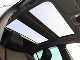 弊社でお車をご購入頂いたお客様は、一部車種を除いて【オイル交換永久無料】となっております。※詳細はスタッフまでお問合せ下さい。