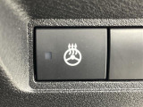 【ステアリングヒーター】冬場の寒い日に手がかじかみながら運転するのはツライですよね。でも、これがあれば安心です!ハンドルのグリップ部がじわっと暖かくなって心までポカポカします。