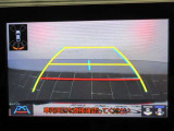 バックモニターで後方確認ができます。