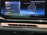 衝突被害軽減ブレーキと車線逸脱警告がついています。