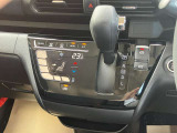 【オートエアコン】 設定温度は一定のまま、1年中、車内は快適空間♪快適温度♪