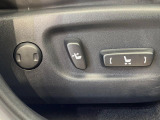 【パワーシート】スイッチ一つで簡単にシートの微調整が可能!電動だから力もいりません!快適なシートポジションにセットして、快適なドライブをお楽しみください。