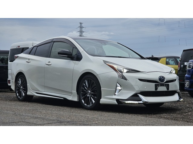 プリウス 1.8 S セーフティ プラス ツートーン 