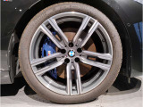 BMW純正アルミホイールです。納車時にはアルミホイールコーティングも承っております!是非ご検討下さいませ。