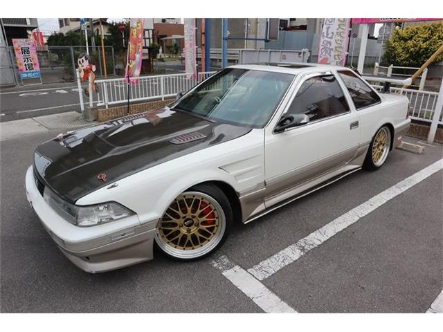 ソアラ 3.0 GTリミテッド エアサスペンション SR 5MT ターボ ガルウイング