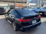 ご納車前には、BMWを熟知したメカニックによる100項目の点検・整備を行います。不具合箇所、交換時期に達している部品に関しましては、全て当社負担で交換してからのご納車となります。