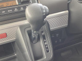 気になる車はすぐにお問い合わせください!画面右側の0066から始まる無料ダイヤルからお問い合わせ下さい!専門スタッフがお車のご質問にお答えいたします!