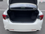 【トランク】積み込みやすくて、たっぷり積める荷室です。シートアレンジできるものは、乗車人数と荷物の量や大きさによってシートを動かすことができるので、より快適なドライブが可能です!