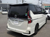セレナ 2.0 ハイウェイスター V アーバンクロム 