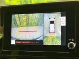【パノラミックビューモニター】専用のカメラにより、上から見下ろしたような視点で360度クルマの周囲を確認することができます☆死角部分も確認しやすく、狭い場所での切り返しや駐車もスムーズに行えます。