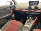 Q2 1.0 TFSI スポーツ 修復歴無し