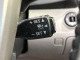 【クルーズコントロール】高速道路もラクラク走行。アクセルを離しても一定速度で走行ができ、長距離運転時の負担を軽減!加速・減速も簡単なスイッチ操作で調整できます。