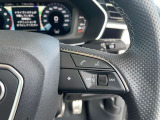 手を伸ばしたところに必要なスイッチがございます。非常に使い勝手の良いお車になります。