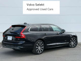 ◆バック/万が一を考え、安全性を重視する方に選ばれているVOLVO車。ドアを開閉するとその重み・厚みに驚くはず