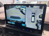 ★マルチビューカメラ★4個のカメラから得た画像を車両上方から見下ろしたような映像で表示することで、車と路面の駐車枠の関係を一目で確認できます!