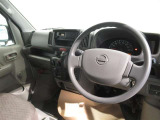 見通しのよいすっきりとした視界で、誰でも運転しやすいです。運転のしやすさは疲れにくさにも繋がりますよ♪
