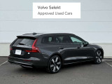 ◆バック/万が一を考え、安全性を重視する方に選ばれているVOLVO車。ドアを開閉するとその重み・厚みに驚くはず