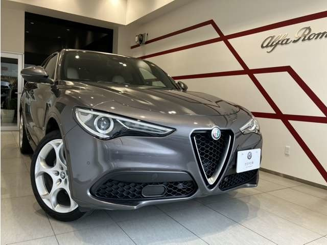 ステルヴィオ2.2 ターボ ディーゼル Q4 エディツィオーネ ルッソ 4WD