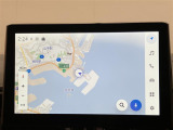 いまや必須装備「ナビゲーション」搭載!知らない場所に、スイスイッとドライブ。なんて便利な機能でしょうか?もう、これなしではハンドルを握れませんね!でも、運転中の操作は危険ですのでご注意ですね♪