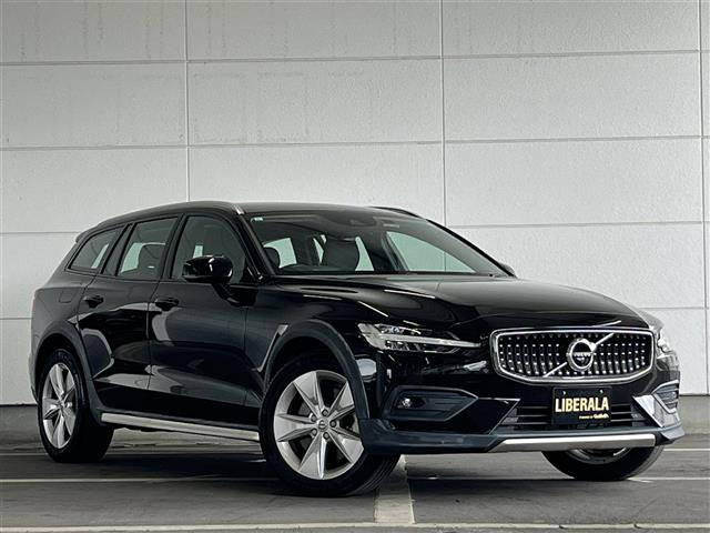 V60  4WD 本革シート