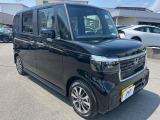 大好評のボディコーティング「弾スプラッシュコート」もご納車までに施工可能。通常のガラスコートと異なる、耐久年数6年の無機質ガラスコーティングが、ボディをキレイな状態に保ってくれます。
