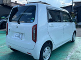 スマートキー付き!携帯しているだけでカギの開け閉めからエンジン始動までできて、キーを取り出す必要がないので楽チンです♪