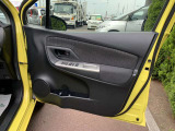 ☆クルマ買ったらエンジンオイル無料のテクノオートリアルです。納車時より走行距離4000キロ又は6ヶ月に一回のペースでご来店していただければ、エンジンオイル交換が無料です!工賃・オイル代金が0円!