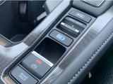 電子パーキング採用