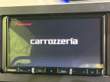 【ナビゲーション】目的地までしっかり案内してくれる使いやすいナビ。Bluetooth接続すればお持ちのスマホやMP3プレイヤーの音楽を再生可能!毎日の運転がさらに楽しくなります!!