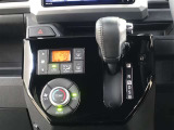 オートエアコン付きで風量などを自動で調整!快適なドライブをお楽しみいただけます!