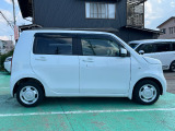 ホンダ独自のセンタータンクレイアウトで見た目以上に室内が広く、日常からお出かけまで使える便利な一台ですよ♪