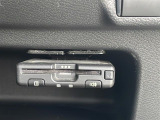 気になる車はすぐにお問い合わせください!画面右側の0066から始まる無料ダイヤルからお問い合わせ下さい!専門スタッフがお車のご質問にお答えいたします!