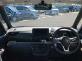 デリカミニ T プレミアム 4WD 届出済未使用車 マルチアラウンドモニター