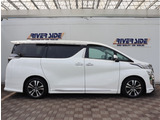 神奈川でお車を探すなら リバーサイド 。当店では在庫数800台展示中となります。残価設定型ゴジュッパローンをメインで販売しており月々のお支払いをお安く高年式車を乗りたい方へ是非ご検討ください。