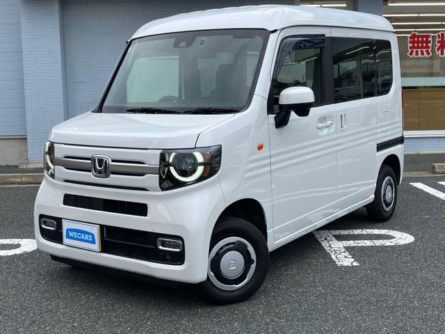 N-VAN +スタイル ファン 4WD 