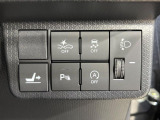 【コーナーセンサー】バンパーに付いたセンサーが障害物を検知!一定の距離に近づくとアラートで教えてくれます♪狭い駐車スペースや車庫入れ時も安心ですね☆