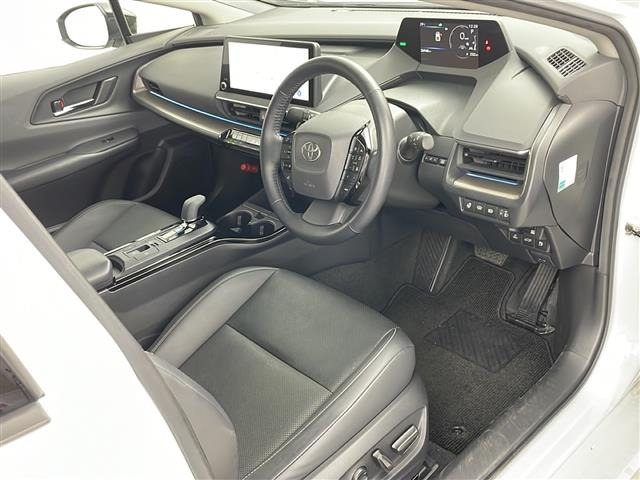 トヨタ プリウス 2.0 Z E-Four 4WD 本革シート の中古車詳細
