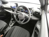 見通しのよいすっきりとした視界で、誰でも運転しやすいです。運転のしやすさは疲れにくさにも繋がりますよ♪