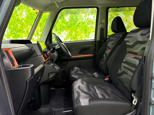 ダイハツ タント ファンクロス の中古車詳細 (13,000km, ブラック