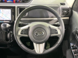 【純正革巻きステアリング】上質な革を使用することで、手にしっかり馴染みとても運転しやすいハンドルです♪