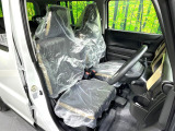 運転席シート廻りは使用感も少なく、良好な状態となっています。丁寧に使われていたことがよくわかりますね。