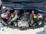 【エンジンルーム】エンジンルームも綺麗な状態に保たれています。