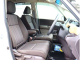 リバーサイドでは、全車試乗可能ですので各お客様、ご納得行くまでご検討中のお車とのフィーリングを確認できます。
