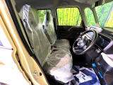 運転席シート廻りは使用感も少なく、良好な状態となっています。丁寧に使われていたことがよくわかりますね。