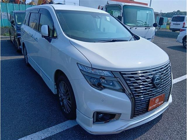 エルグランド3.5 350ハイウェイスター アーバンクロムMC後モデル純正10型ナビ後席モニタ両側電動