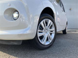 販売するすべての中古車に【ロングラン保証】が付帯します。走行距離無制限・期間は1年間です。保証修理は全国5000箇所のトヨタテクノショップにてお受けいただけます。